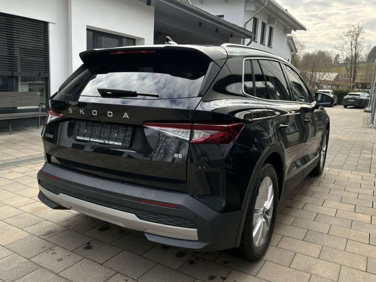 Fahrzeugbild eines Skoda ELROQ