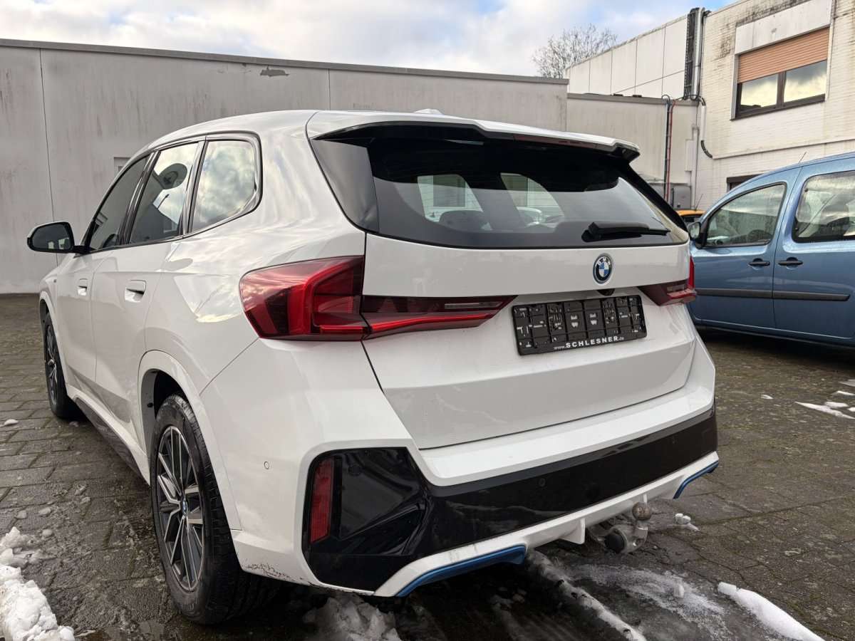 Fahrzeugbild eines BMW iX1