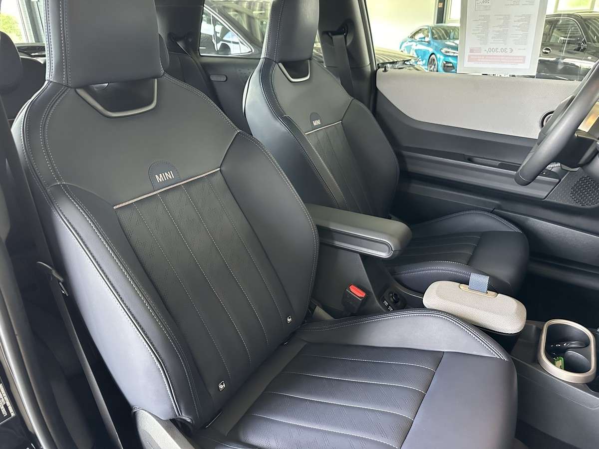 Fahrzeugbild eines MINI COOPER