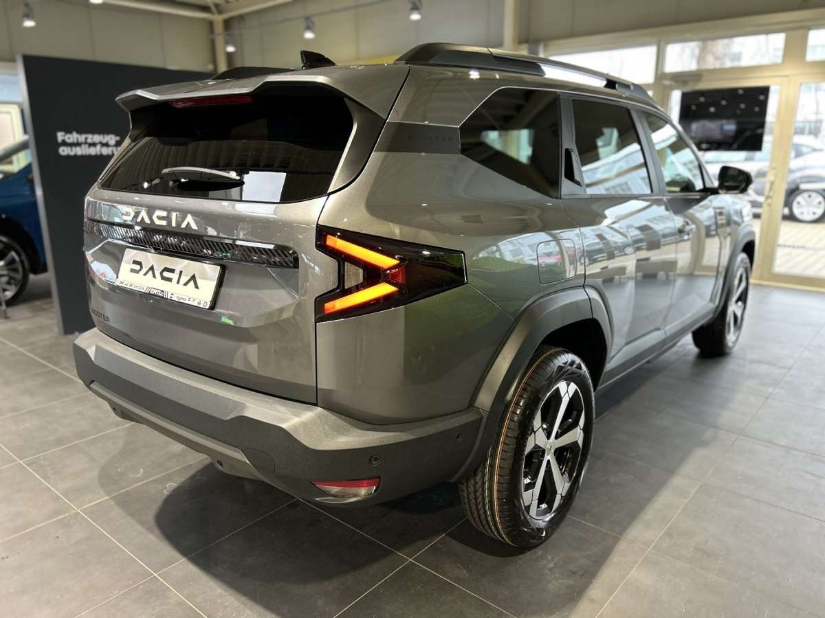 Fahrzeugbild eines Dacia Bigster