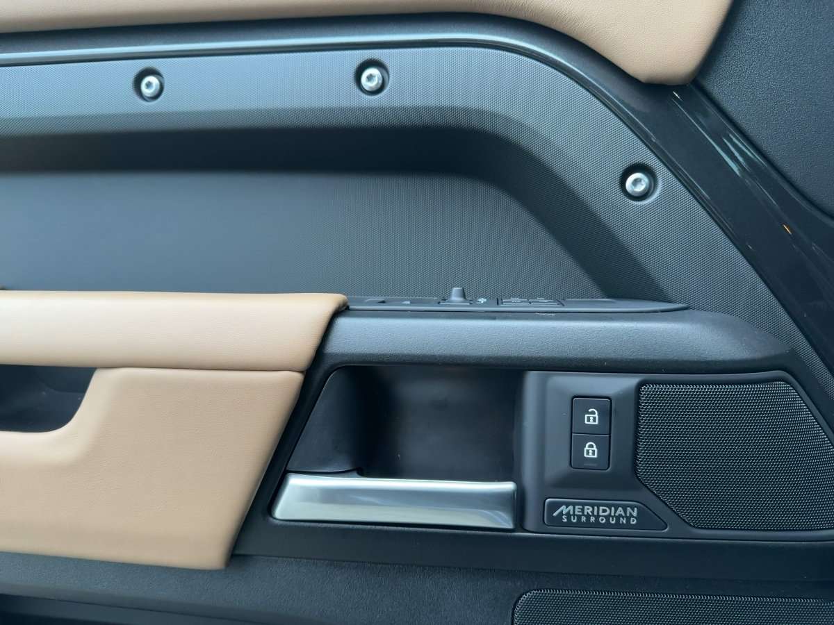 Fahrzeugbild eines Land Rover Defender