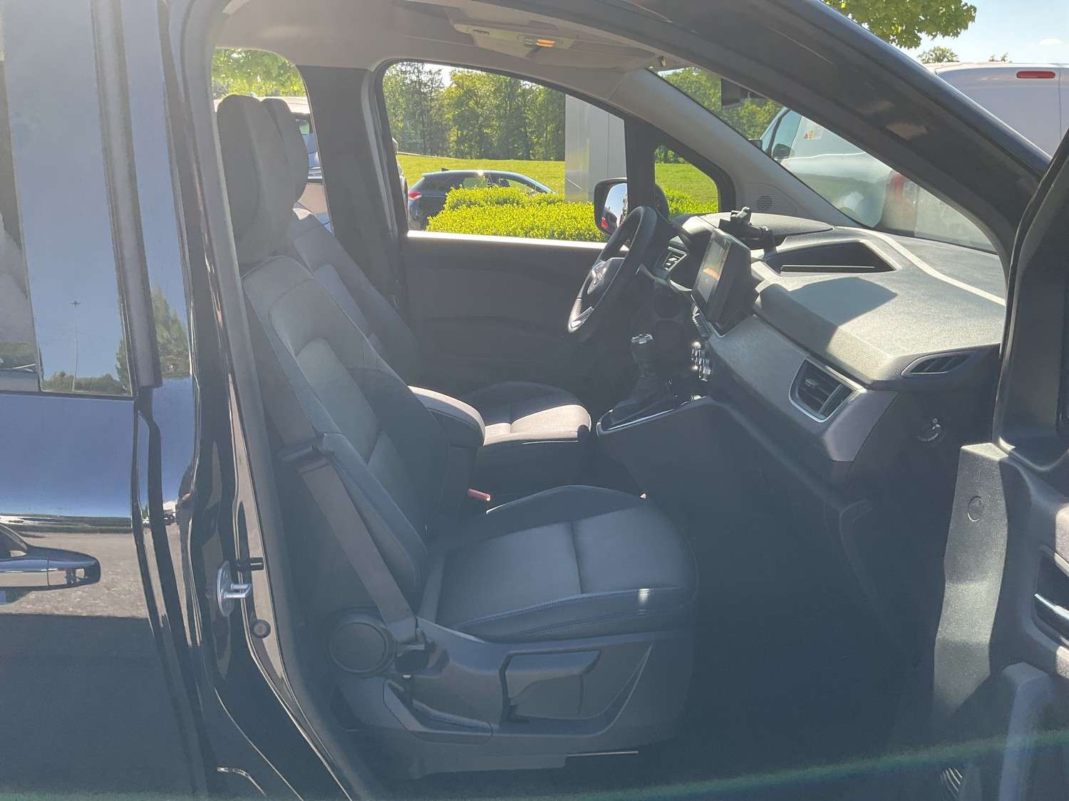 Fahrzeugbild eines Nissan Townstar