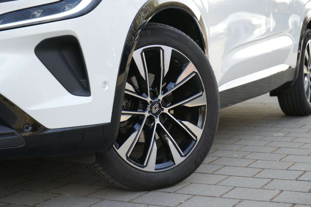 Fahrzeugbild eines Renault Austral