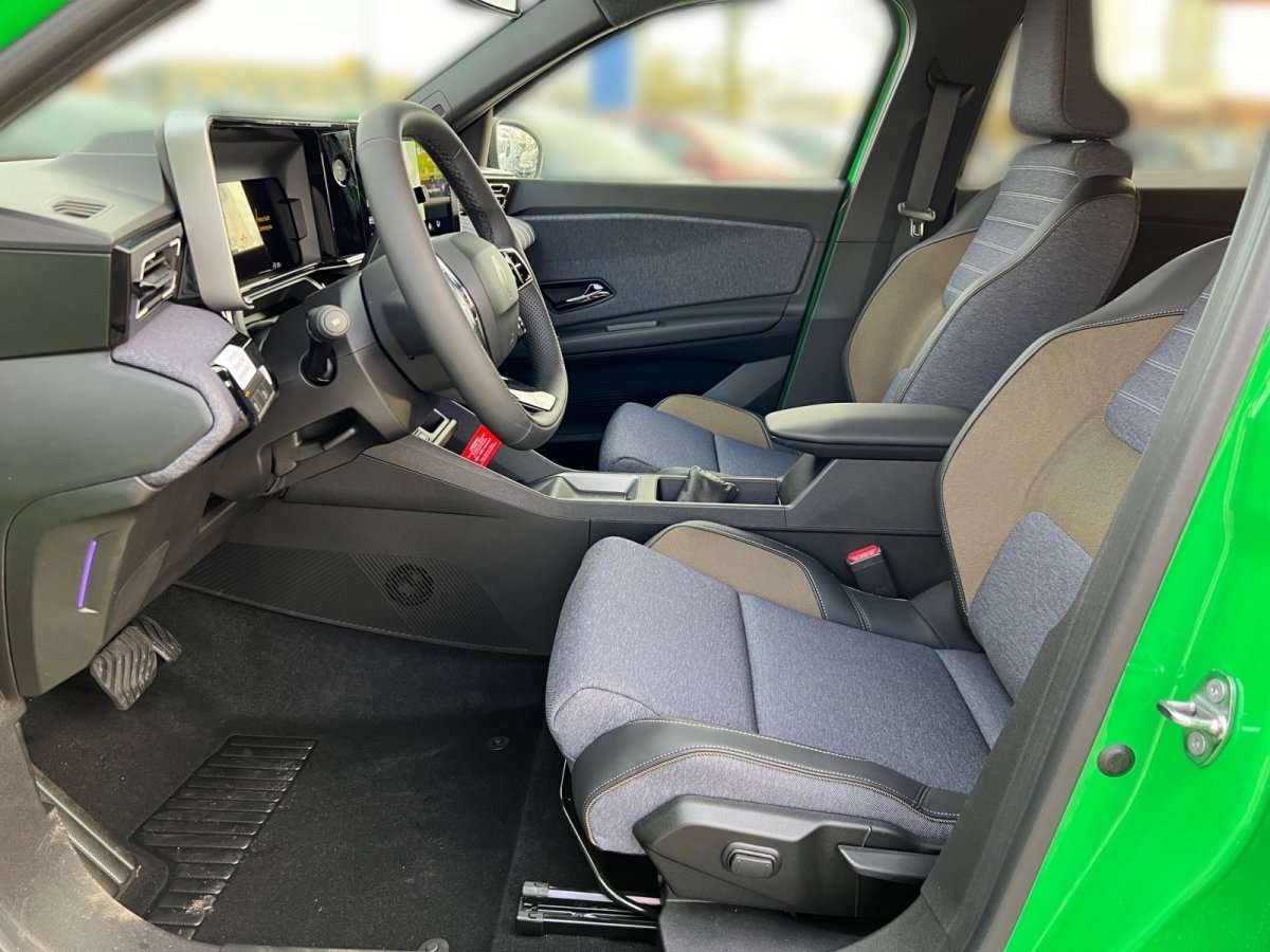 Fahrzeugbild eines Renault 5 E-TECH