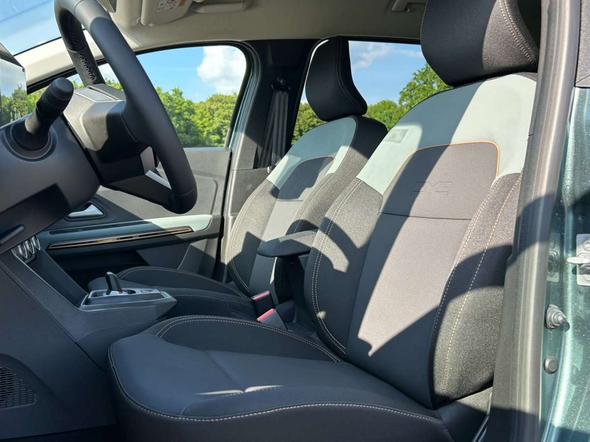 Fahrzeugbild eines Dacia Jogger
