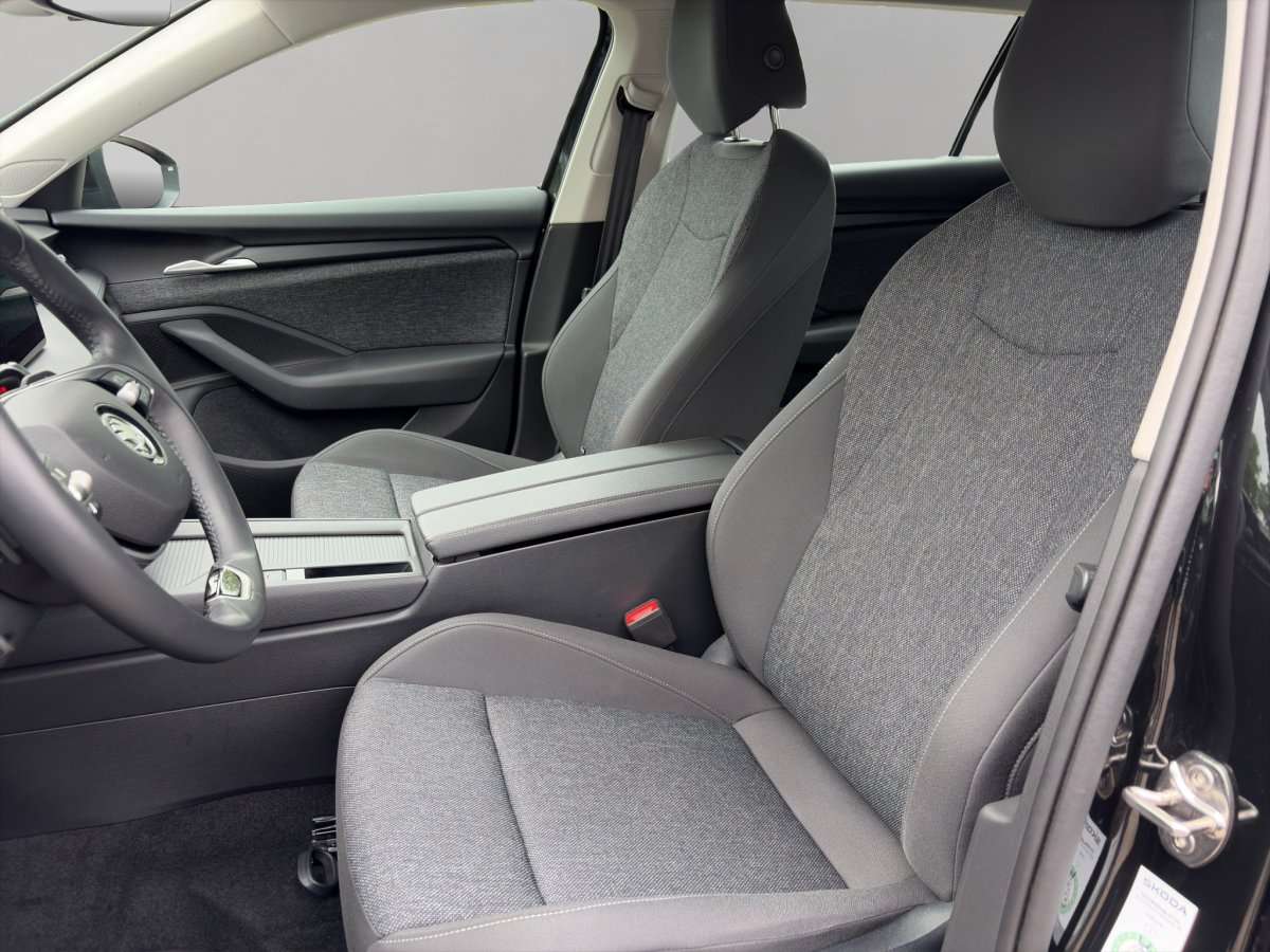 Fahrzeugbild eines Skoda Superb