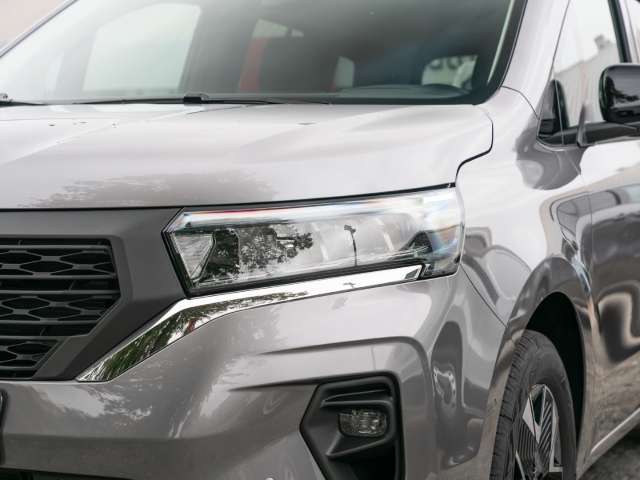 Fahrzeugbild eines Nissan Townstar