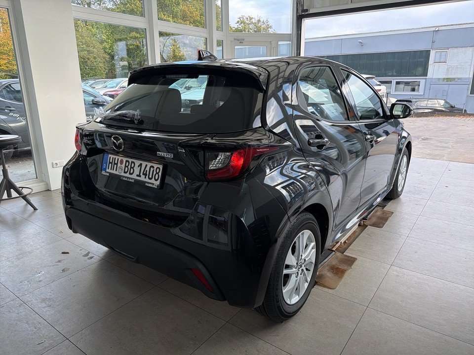 Fahrzeugbild eines Mazda Mazda2 Hybrid