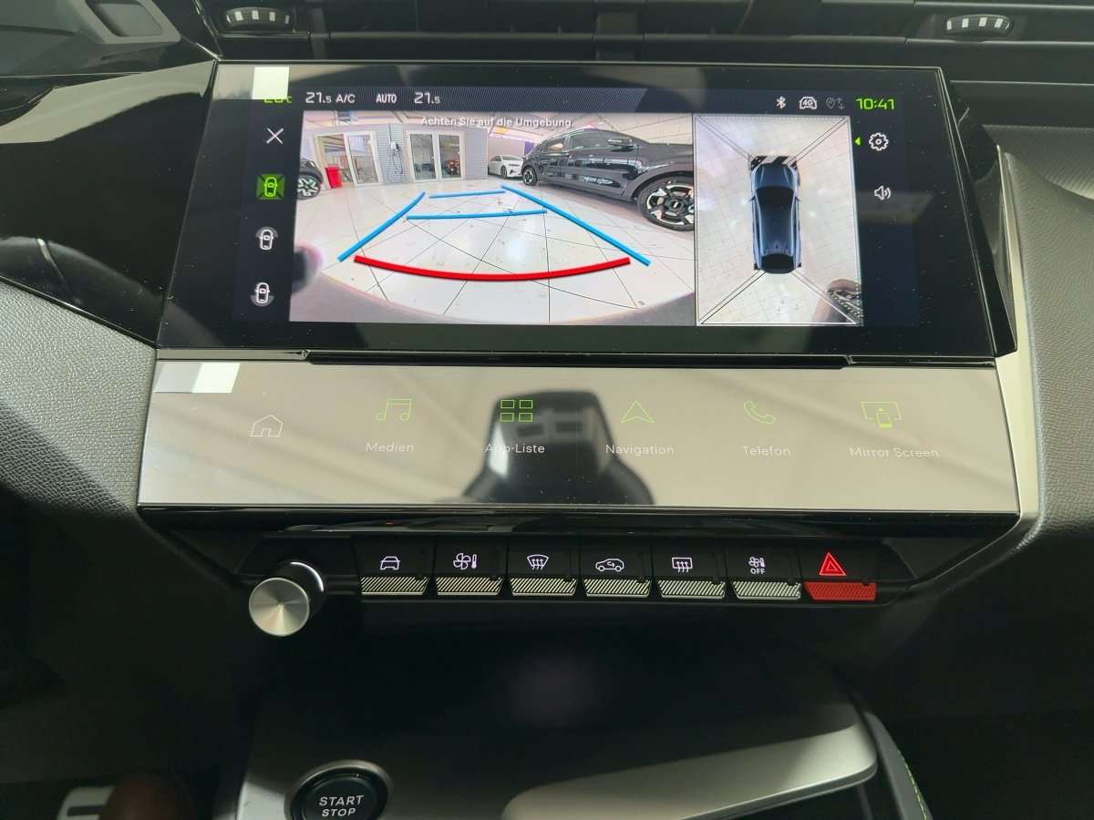 Fahrzeugbild eines Peugeot 408