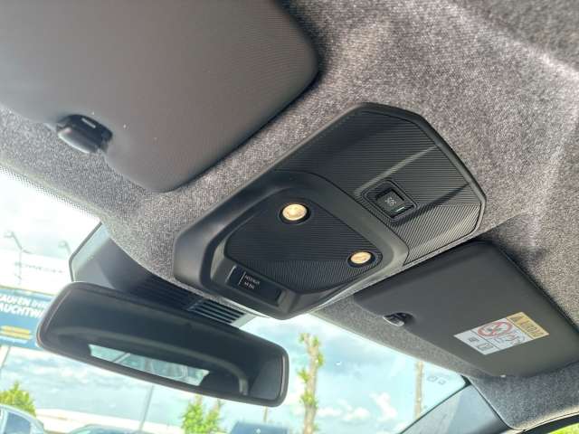 Fahrzeugbild eines Renault 5 E-TECH