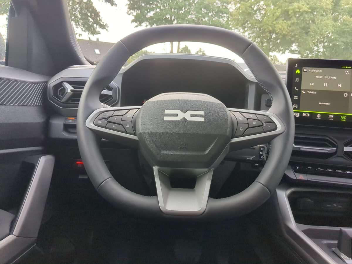 Fahrzeugbild eines Dacia Bigster