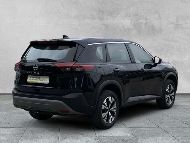 Fahrzeugbild eines Nissan X-TRAIL