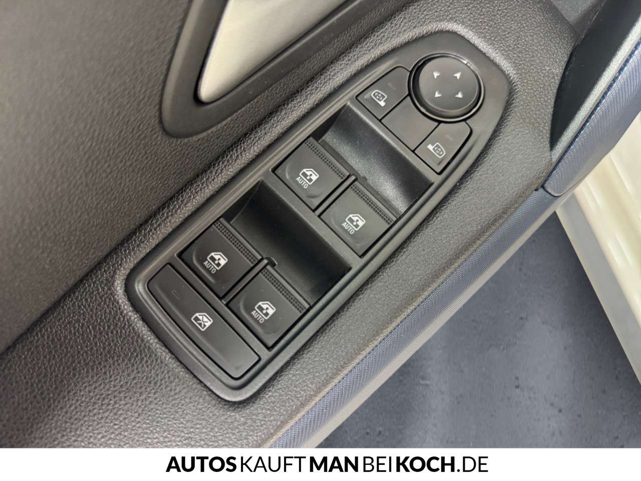 Fahrzeugbild eines Dacia Duster