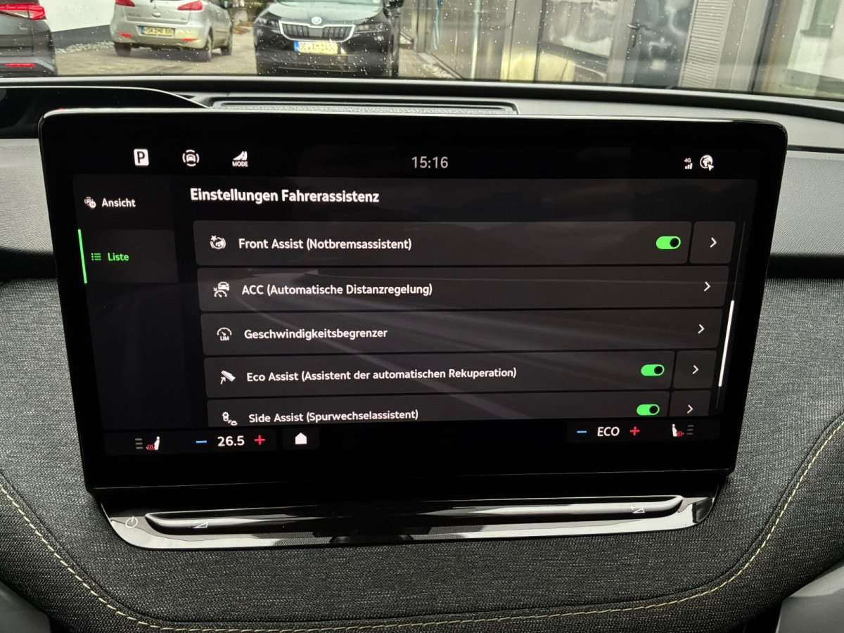 Fahrzeugbild eines Skoda ELROQ