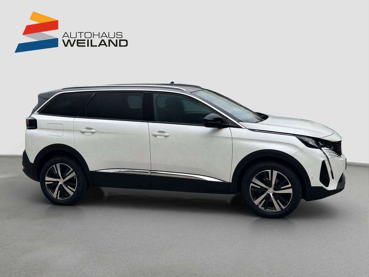 Fahrzeugbild eines Peugeot 5008