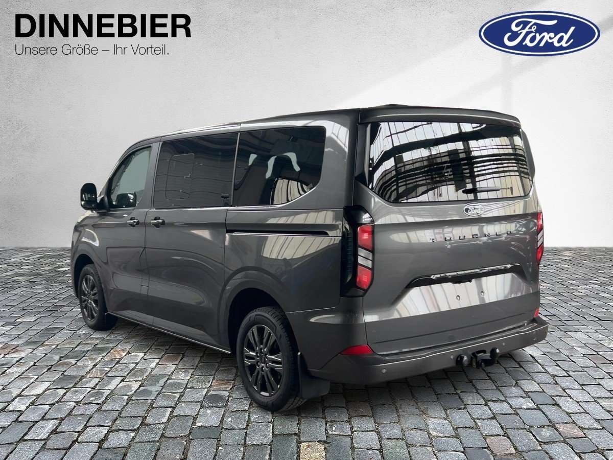 Fahrzeugbild eines Ford Tourneo Custom