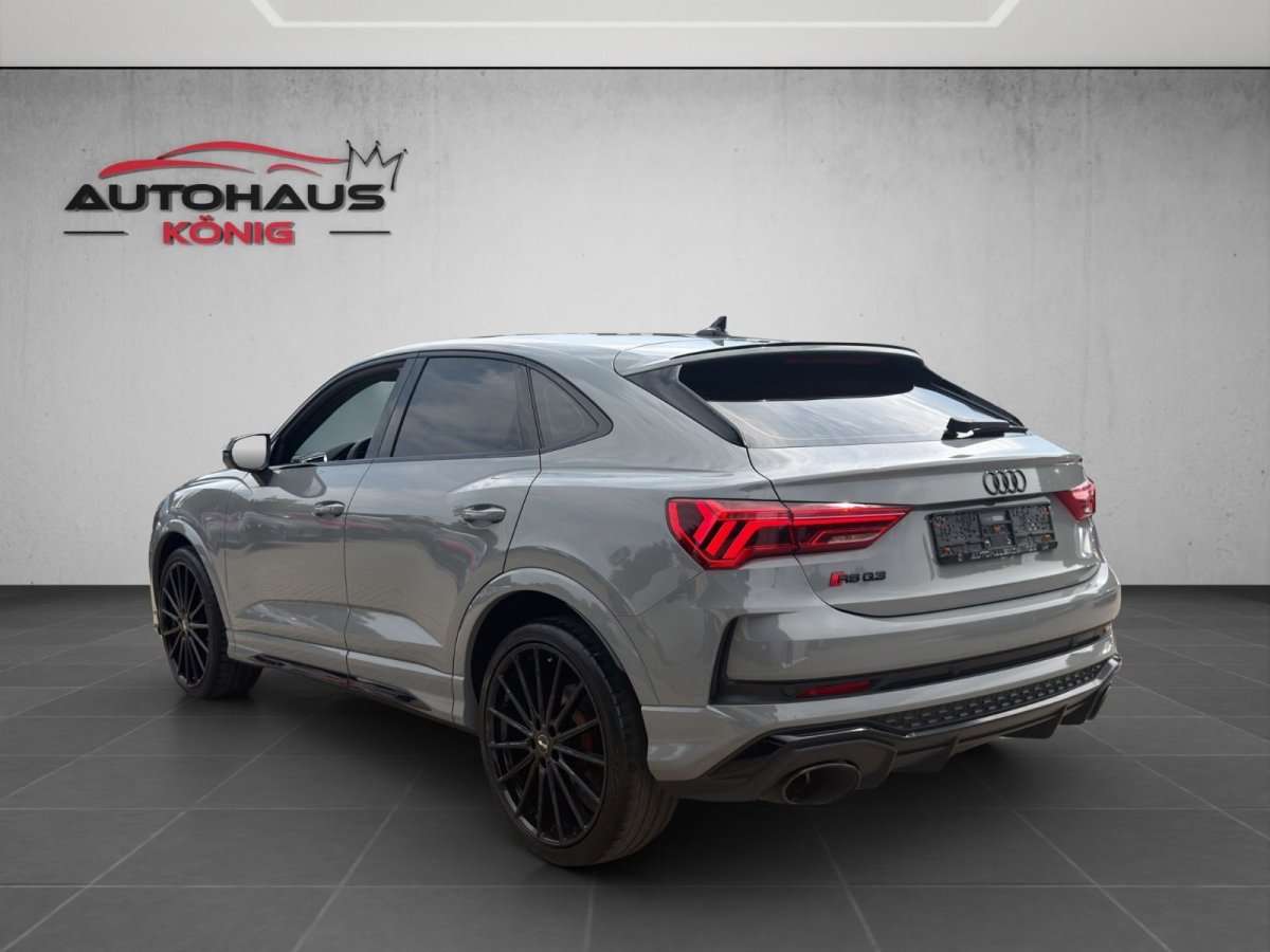Fahrzeugbild eines Audi RS Q3