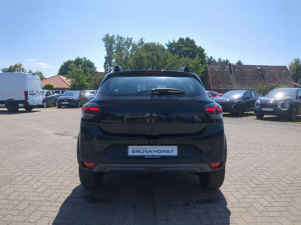 Fahrzeugbild eines Dacia Sandero