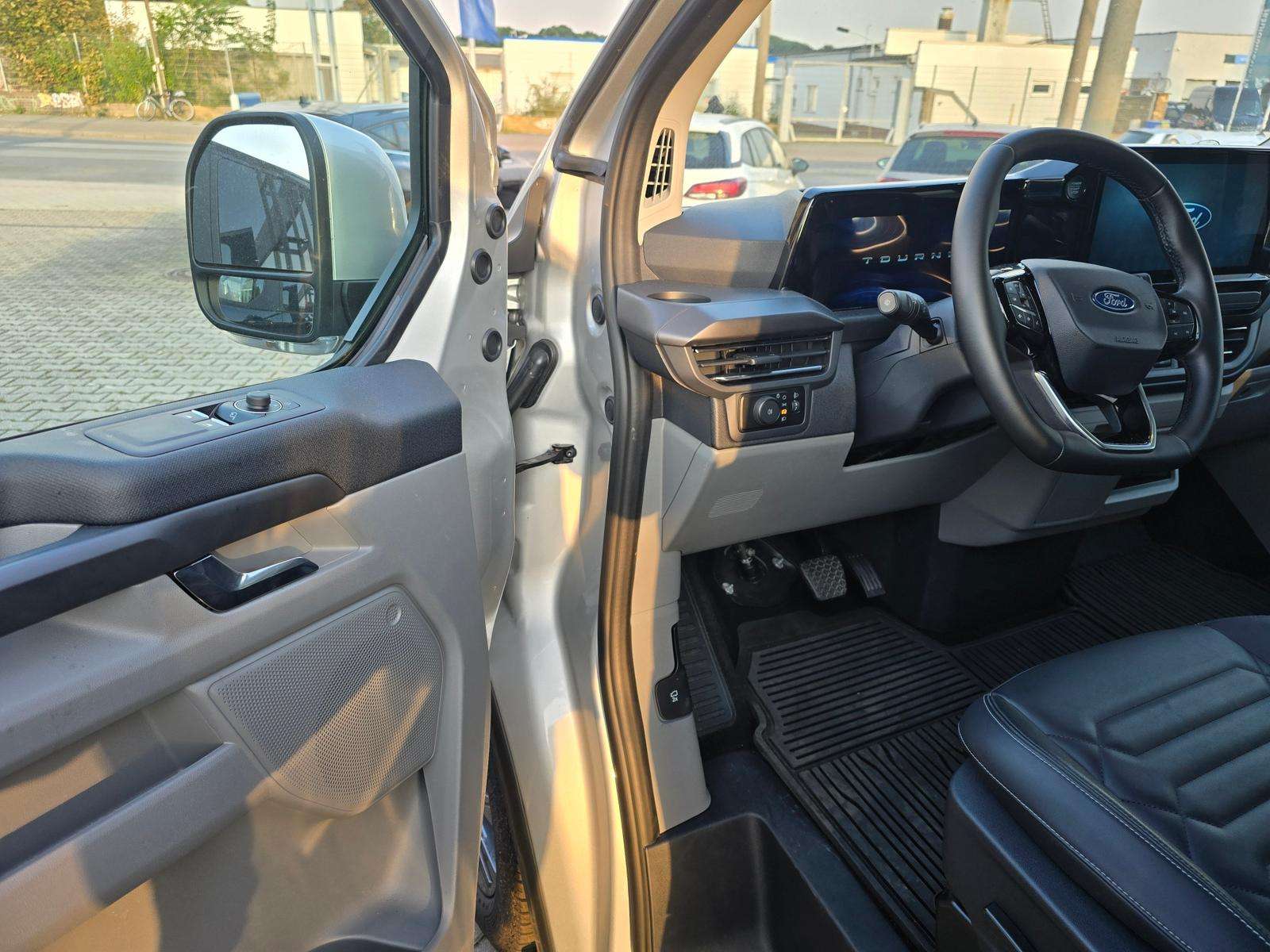 Fahrzeugbild eines Ford Tourneo Custom