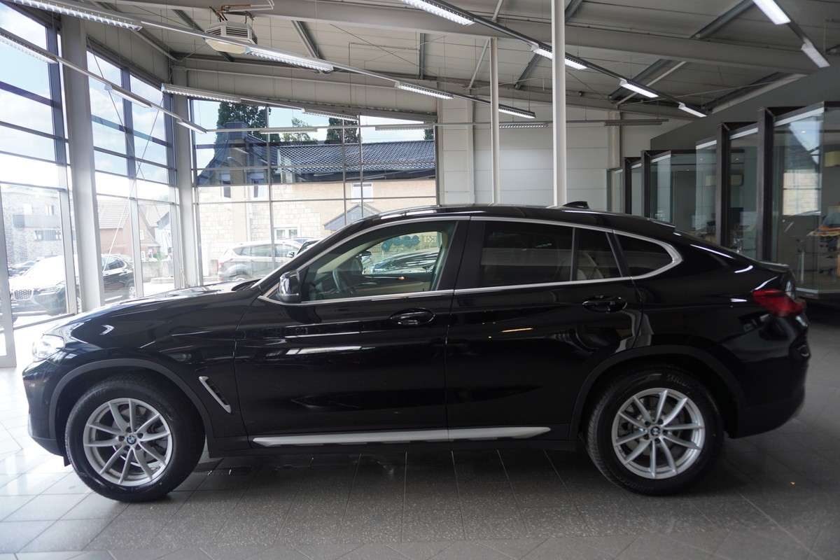 Fahrzeugbild eines BMW X4