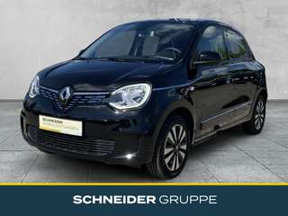 Schräge Frontansicht auf einen Renault Twingo , freigestellt