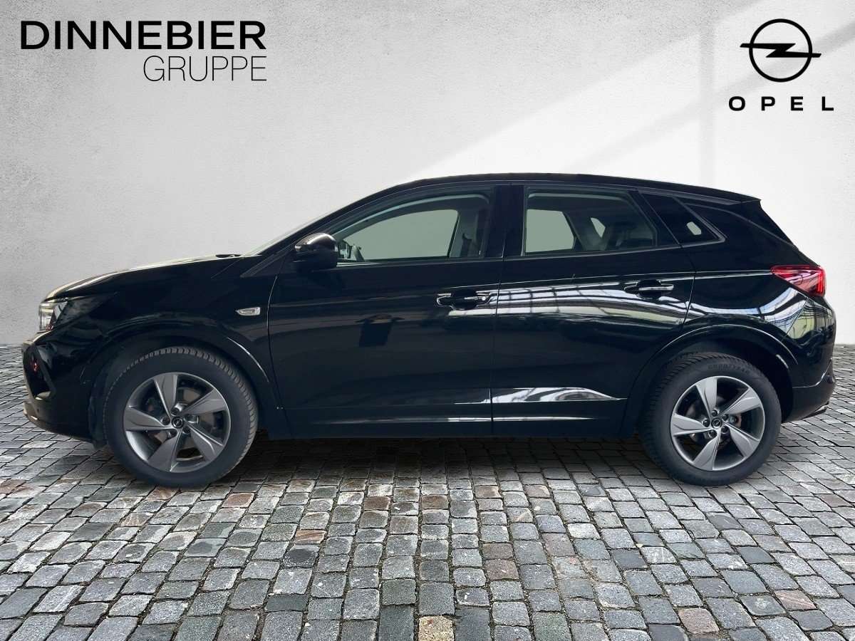 Fahrzeugbild eines Opel Grandland X