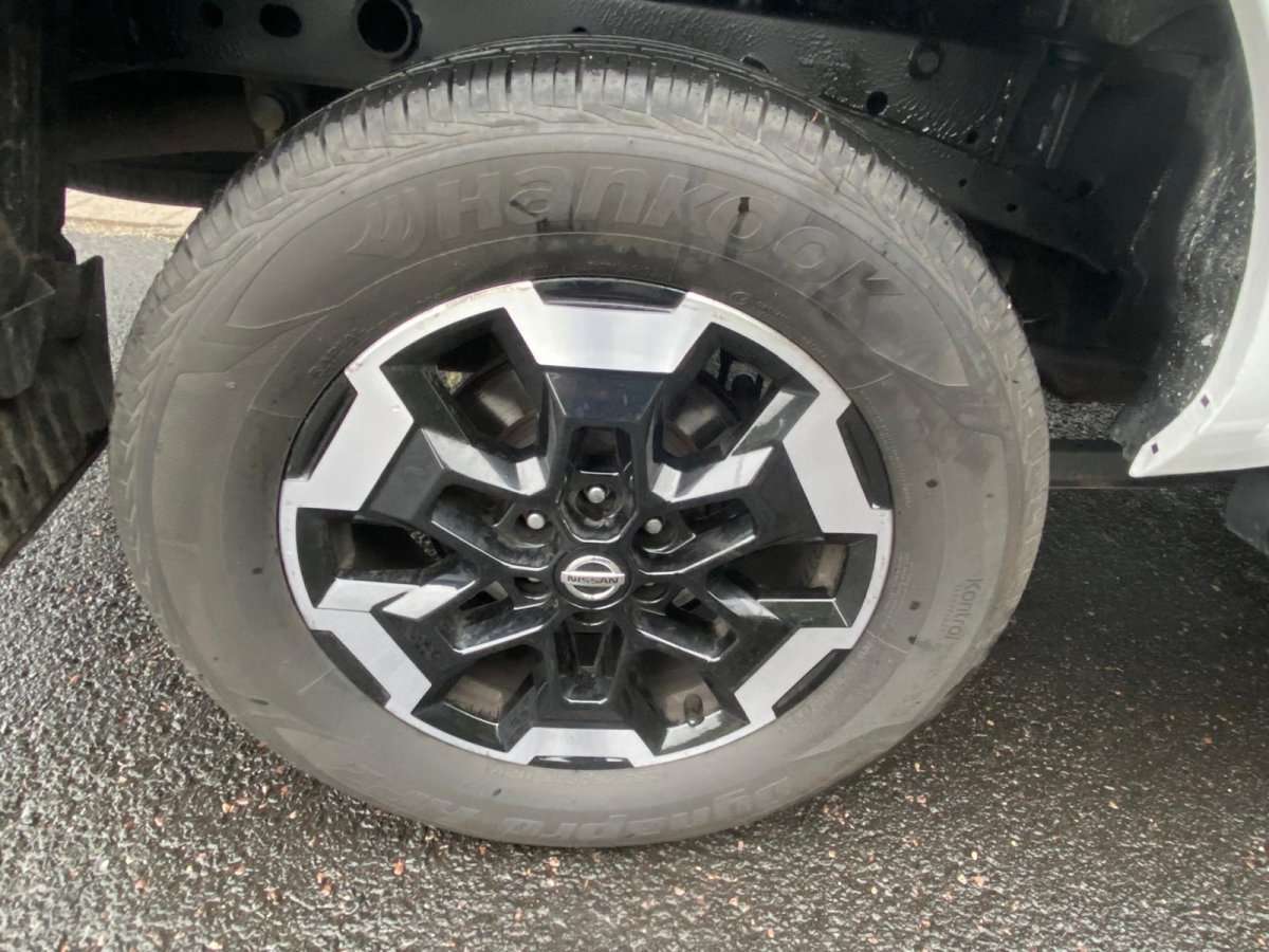 Fahrzeugbild eines Nissan Navara