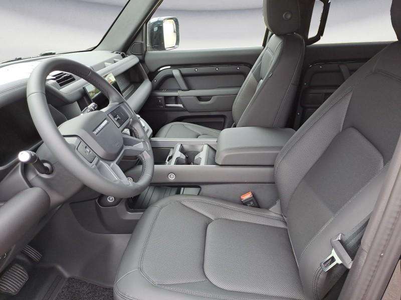 Fahrzeugbild eines Land Rover Defender