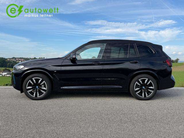 Fahrzeugbild eines BMW ix3