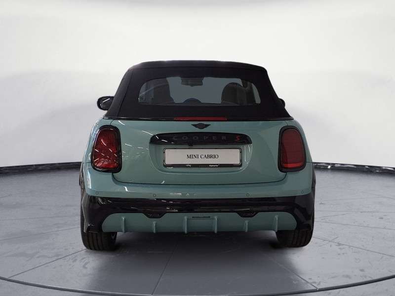 Fahrzeugbild eines MINI COOPER