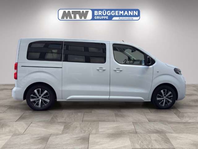 Fahrzeugbild eines Toyota Proace