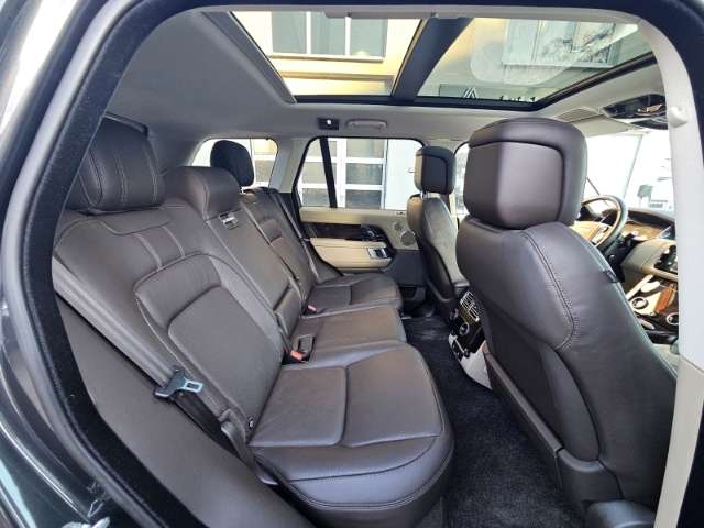 Fahrzeugbild eines Land Rover Range Rover