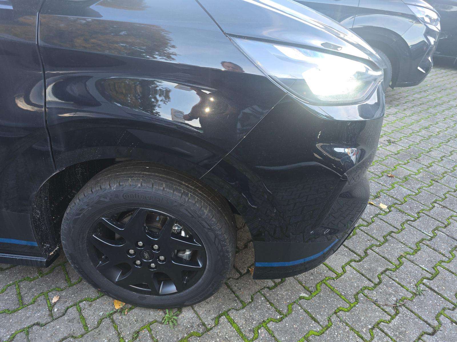 Fahrzeugbild eines Ford Tourneo Custom