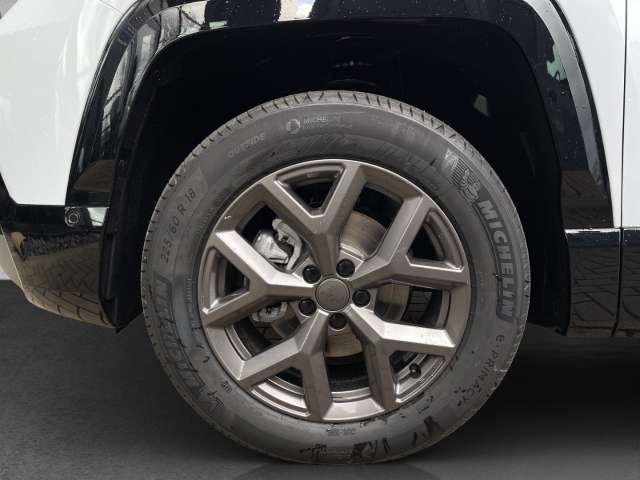 Fahrzeugbild eines Jeep Compass