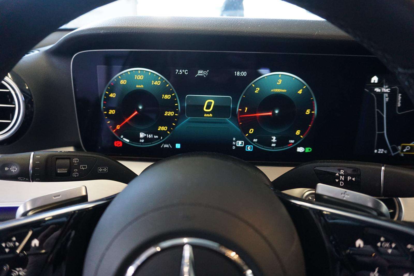 Fahrzeugbild eines Mercedes-Benz E-Klasse