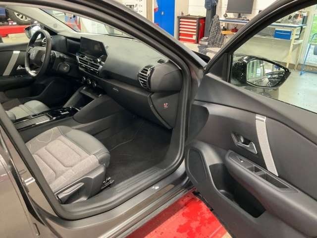 Fahrzeugbild eines Citroën C4