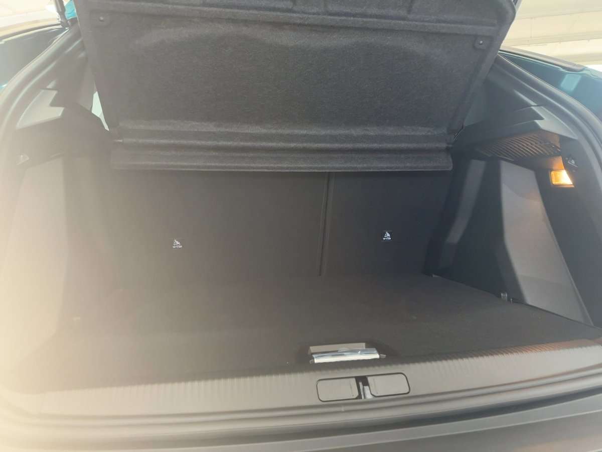 Fahrzeugbild eines Peugeot 2008