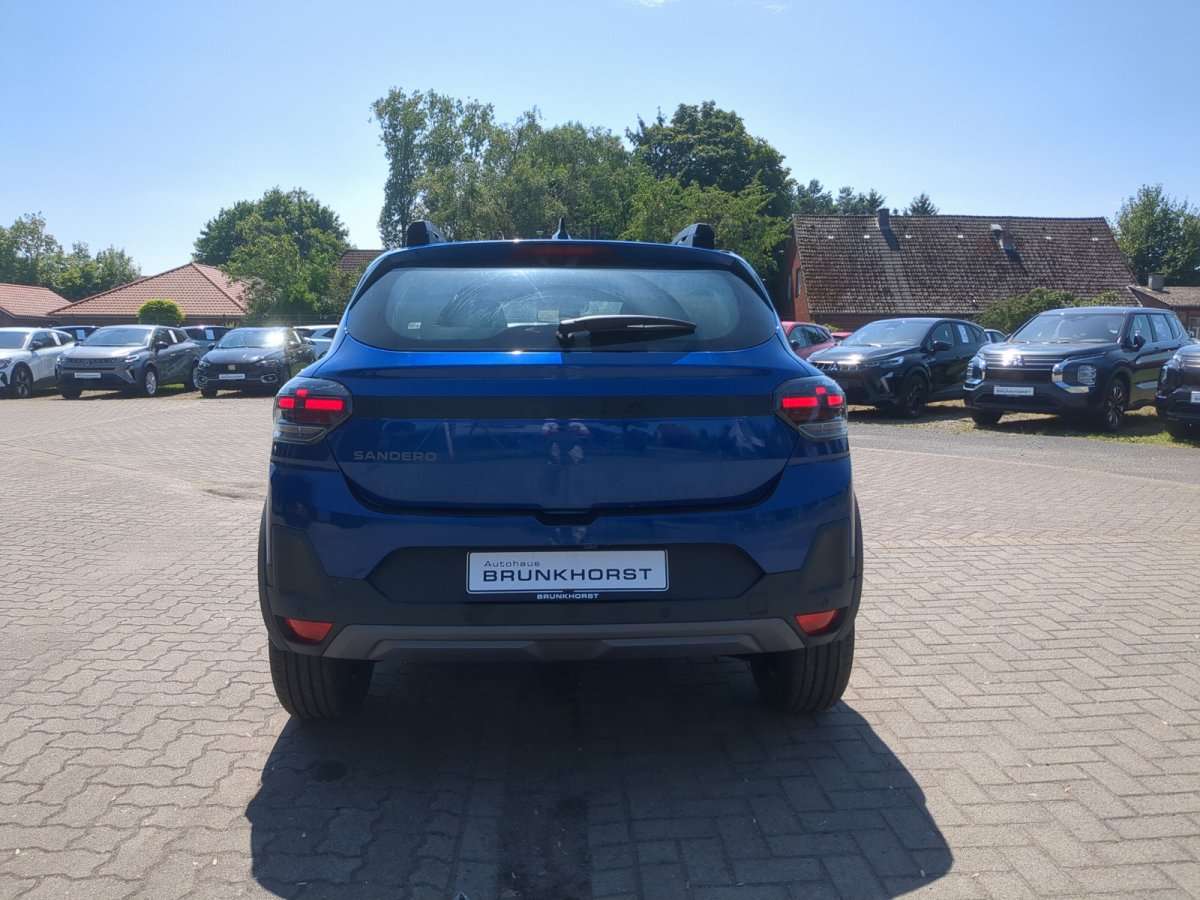 Fahrzeugbild eines Dacia Sandero