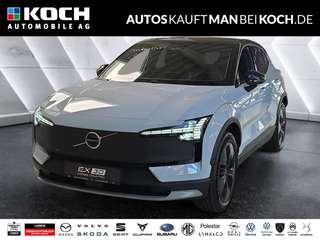 Schräge Frontansicht auf einen Volvo EX30 , freigestellt