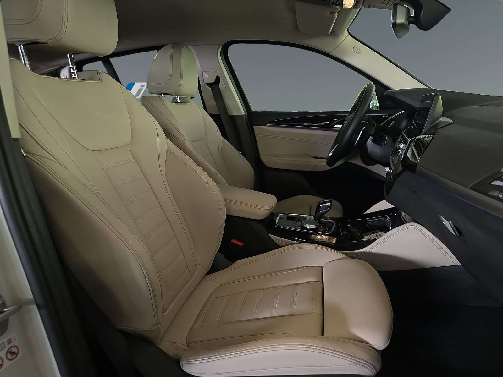 Fahrzeugbild eines BMW X4