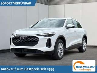 Schräge Frontansicht auf einen Audi Q5 , freigestellt