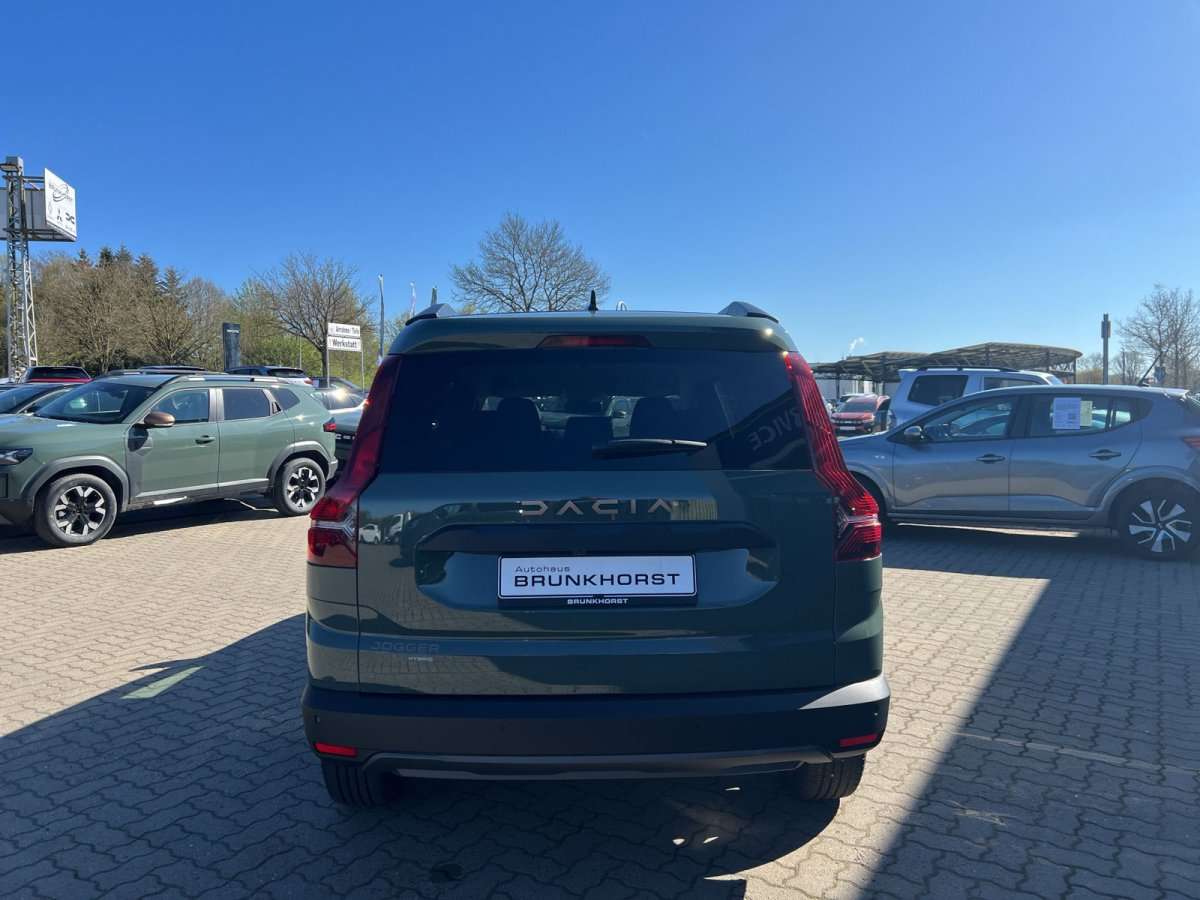 Fahrzeugbild eines Dacia Jogger