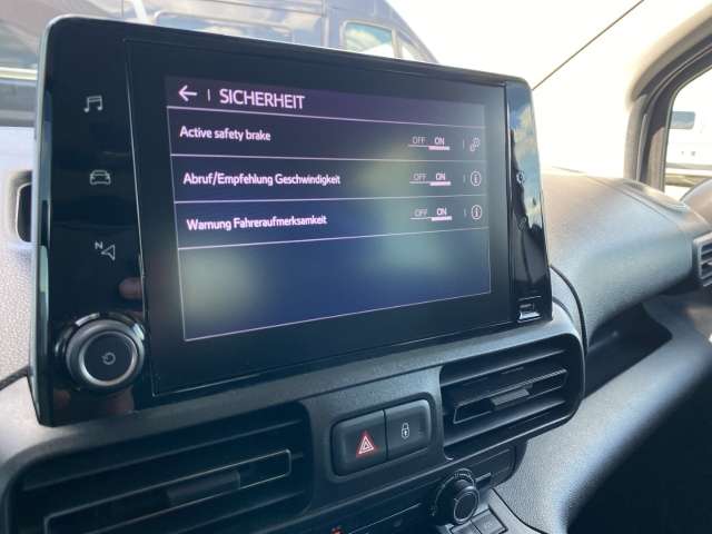 Fahrzeugbild eines Toyota Proace City