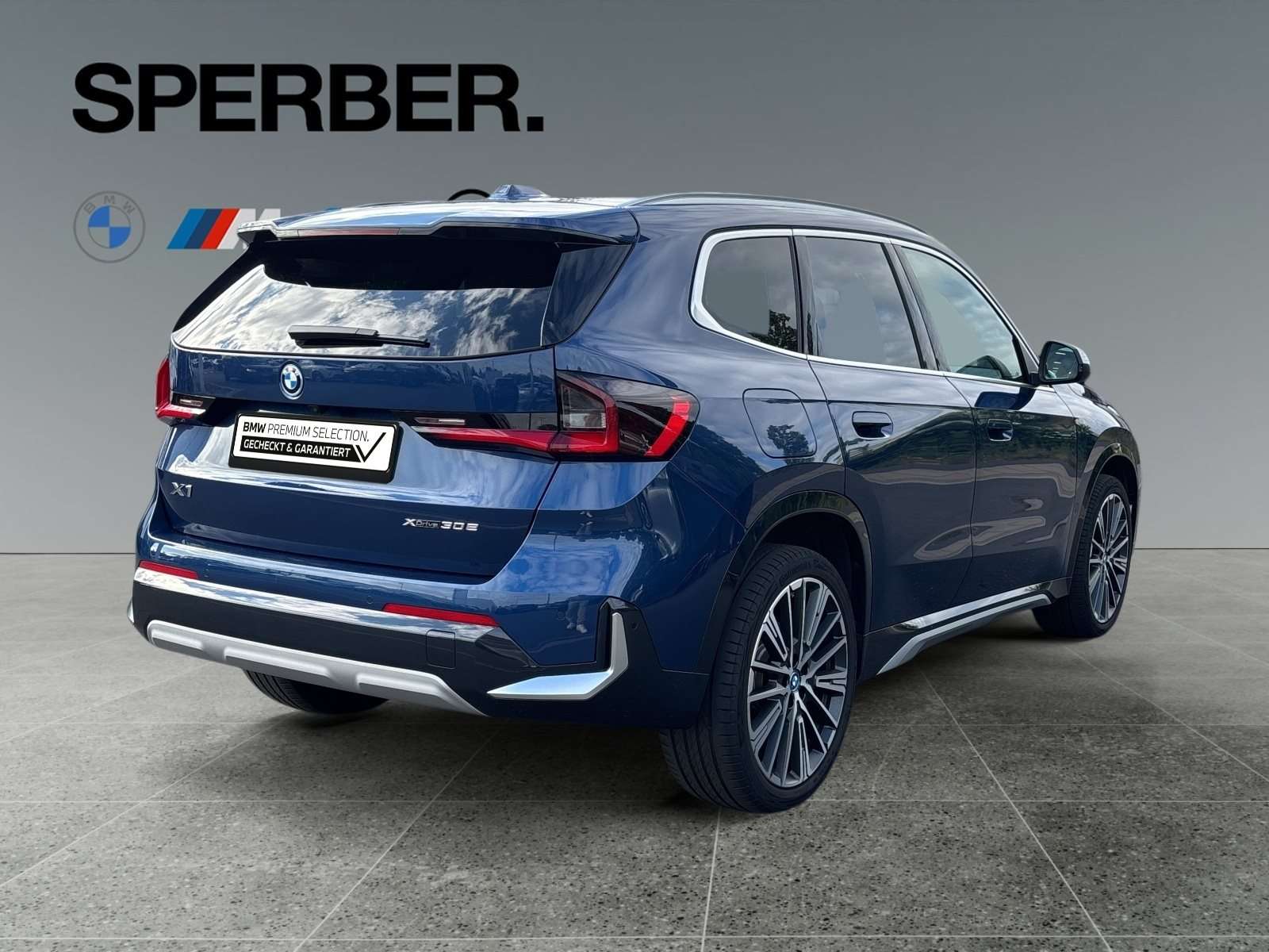 Fahrzeugbild eines BMW X1