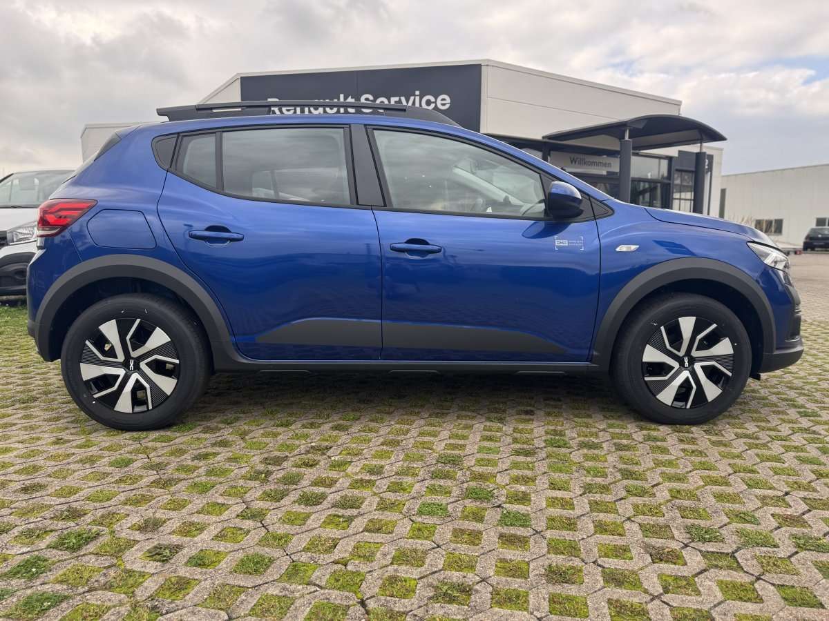 Fahrzeugbild eines Dacia Sandero