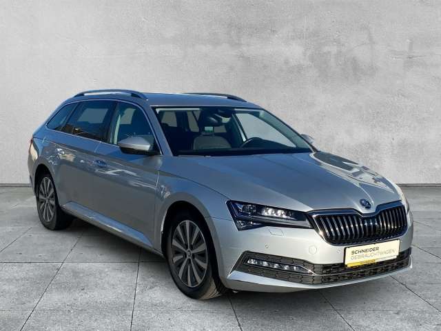Fahrzeugbild eines Skoda Superb