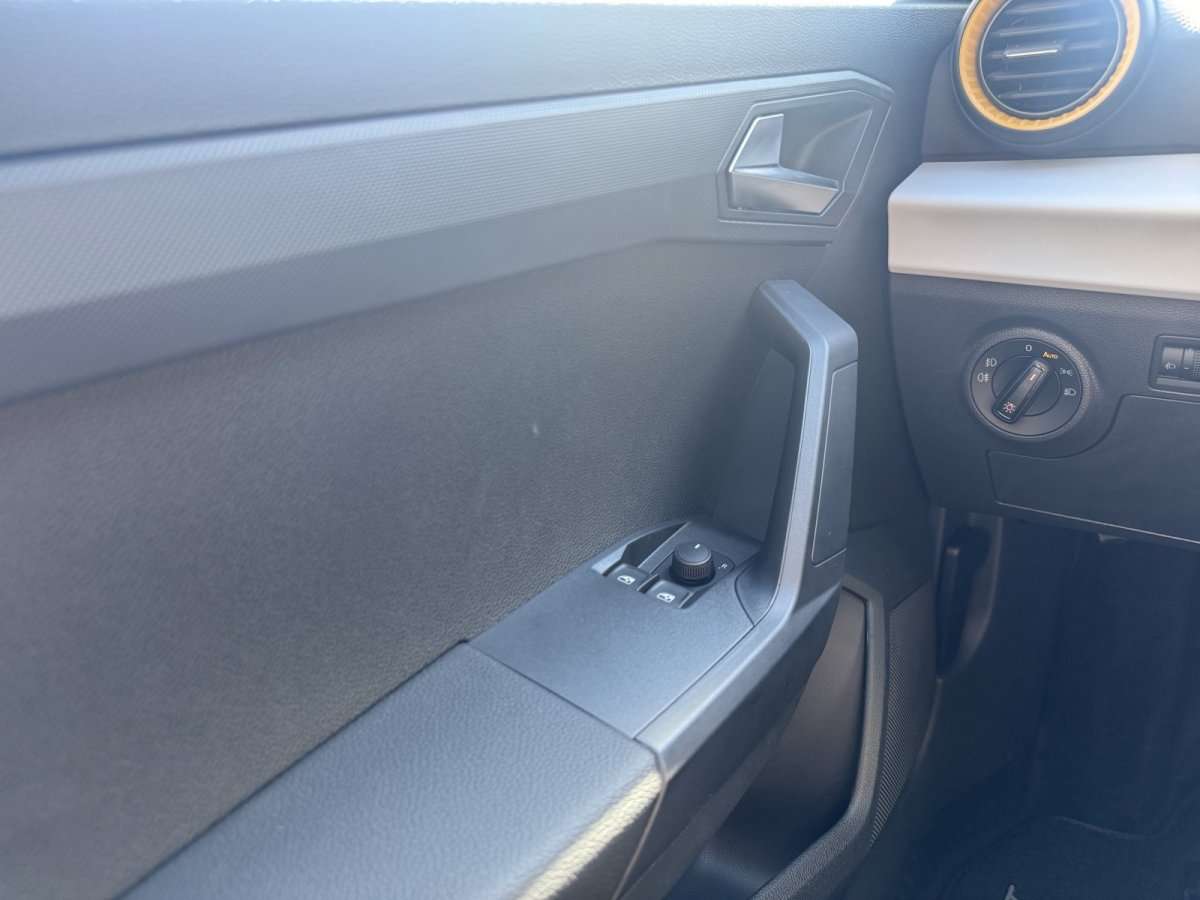 Fahrzeugbild eines SEAT Ibiza