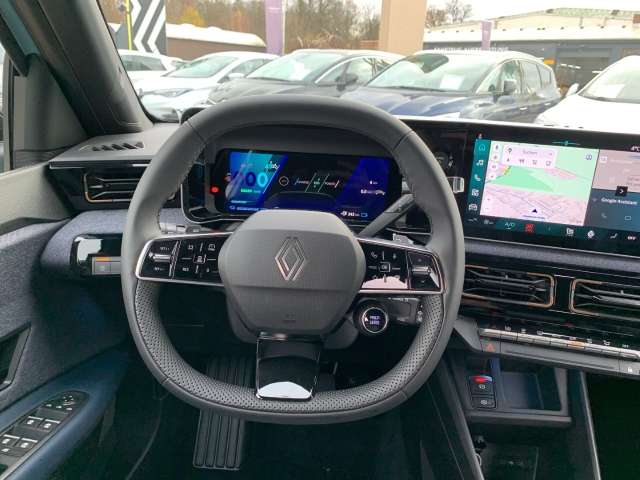 Fahrzeugbild eines Renault 4 E-TECH