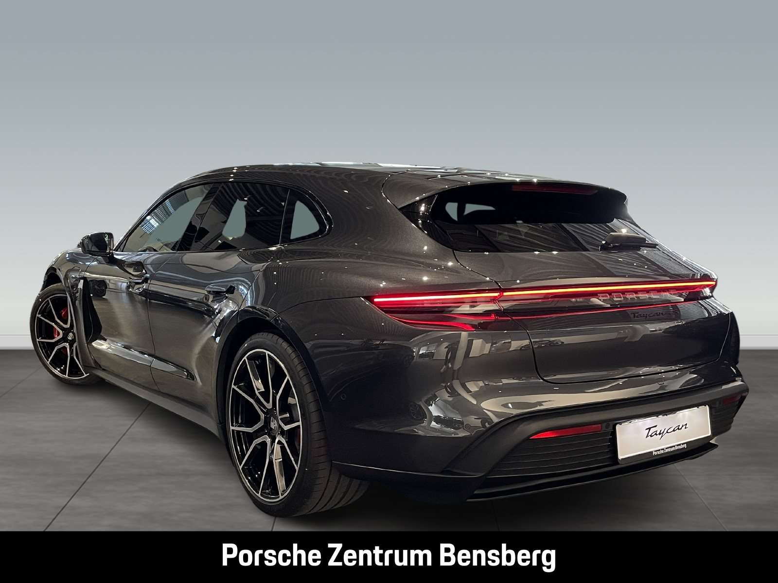 Fahrzeugbild eines Porsche Taycan