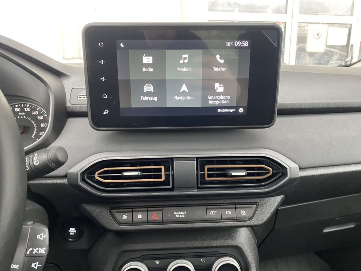 Fahrzeugbild eines Dacia Sandero